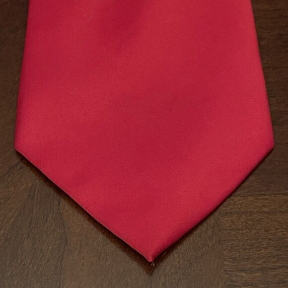 Alexander Logan Red 100% Polyester Men’s Neck Tie Made In China ￼ - Picture 1 of 10